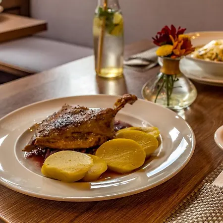 Pensjonat Na Namesti Dvůr Králové nad Labem